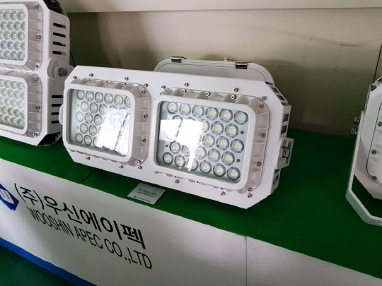 루미리치와 우신에이펙이 함께 개발한 장거리 조사 LED 투광등 <루미리치 제공>